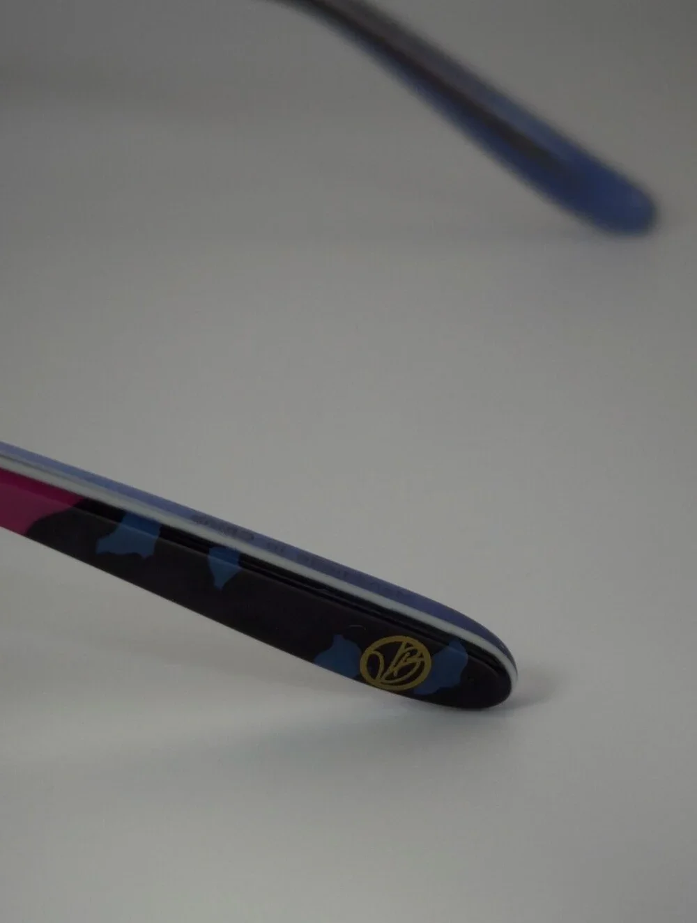 Vera Bradley Penelope. Oval Metal Eyeglasses in African Violet.